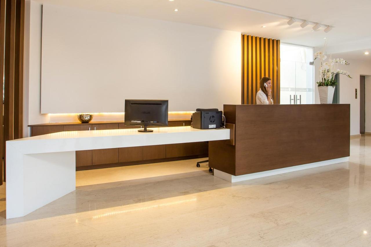 Hotel Niriides Beach โคลิมเบีย ภายนอก รูปภาพ