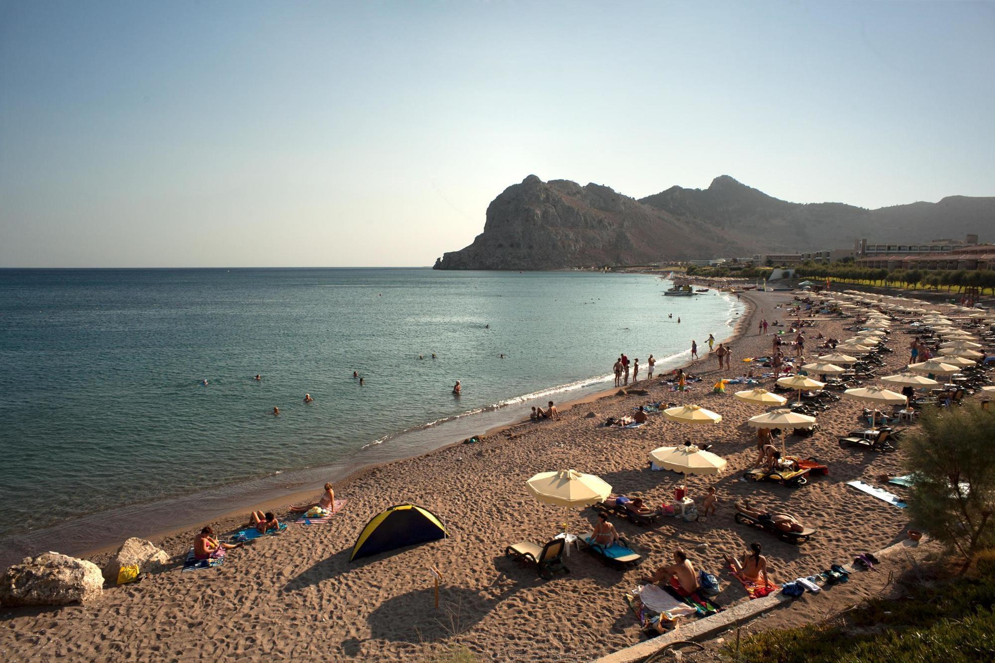 Hotel Niriides Beach โคลิมเบีย ภายนอก รูปภาพ