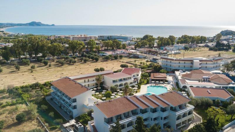 Hotel Niriides Beach โคลิมเบีย ภายนอก รูปภาพ